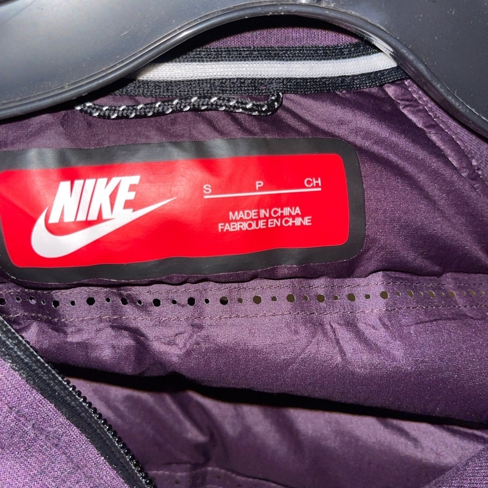 Nike Tech Fleece Aeroloft 800 Moto jacket in purple Women’s Size S  Purple NWOT - Picture 6 of 12